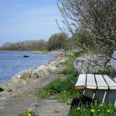 Hotel-Pension Zur Mole Wiek auf Rügen Esterno foto